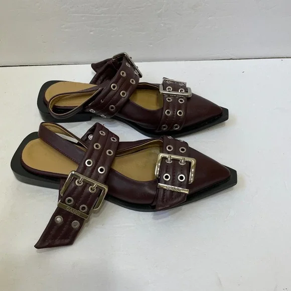 GANNI FEMININE STUDDED BUCKLE BALLERINA FLATS IN BURGUNDY VEGAN LEATHER - Picture 3 of 10